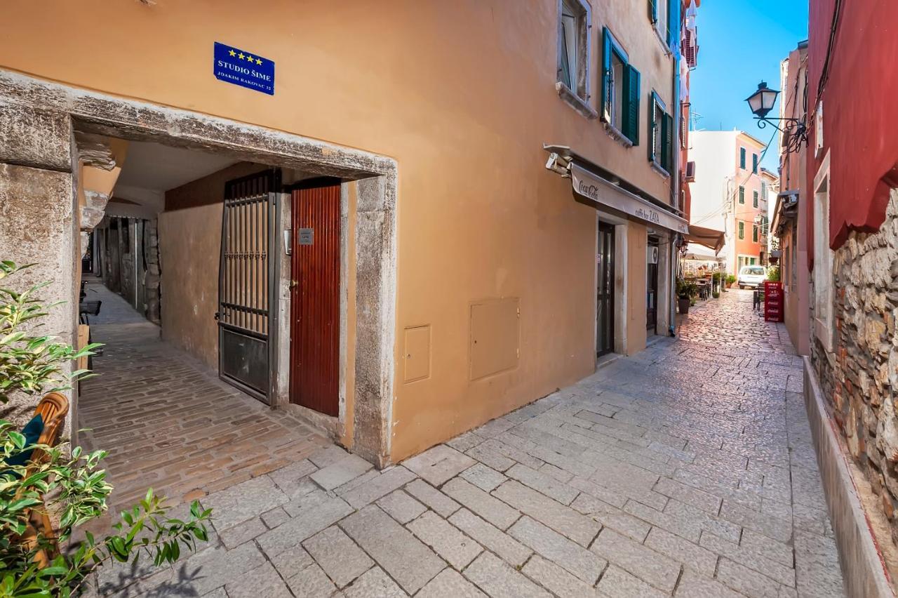 Otto Apartment With Sea View And Parking Rovinj Extérieur photo