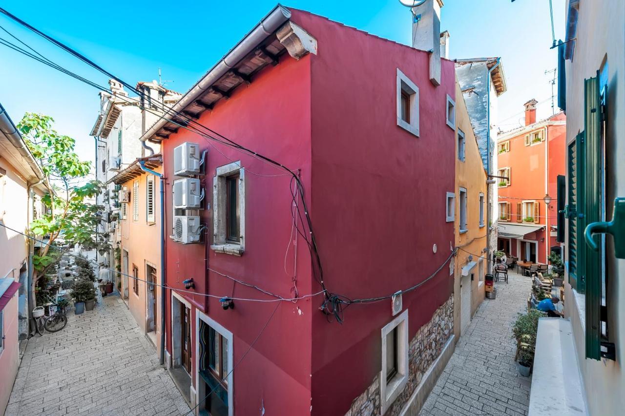 Otto Apartment With Sea View And Parking Rovinj Extérieur photo